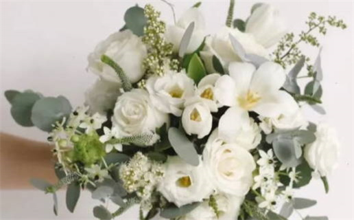 85年正月出生什么命