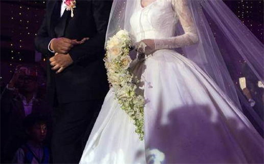 2043年10月21日结婚吉日解析：宜嫁娶但不宜动土的注意事项