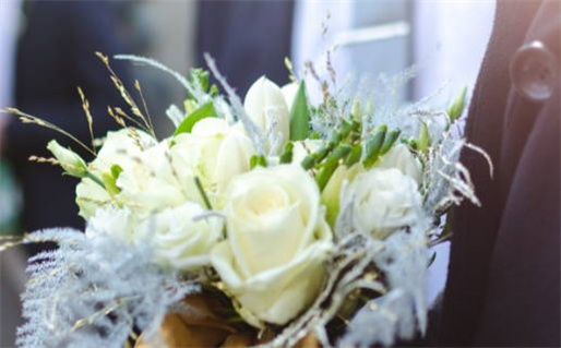 农历二〇三〇年八月初三黄历婚姻登记不适合吗,领证吉日查询