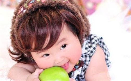 如何给2026年06月04日出生的杨姓女宝宝起个好名字？专业分析与建议